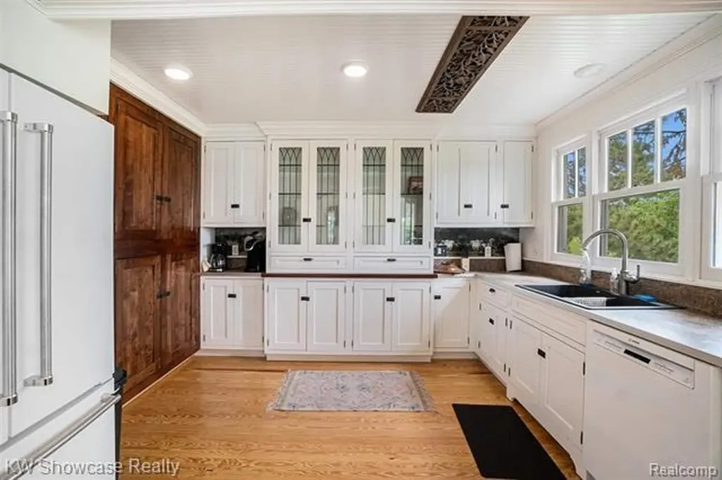 8198 Horton Bay Road Bay Township MI 49770