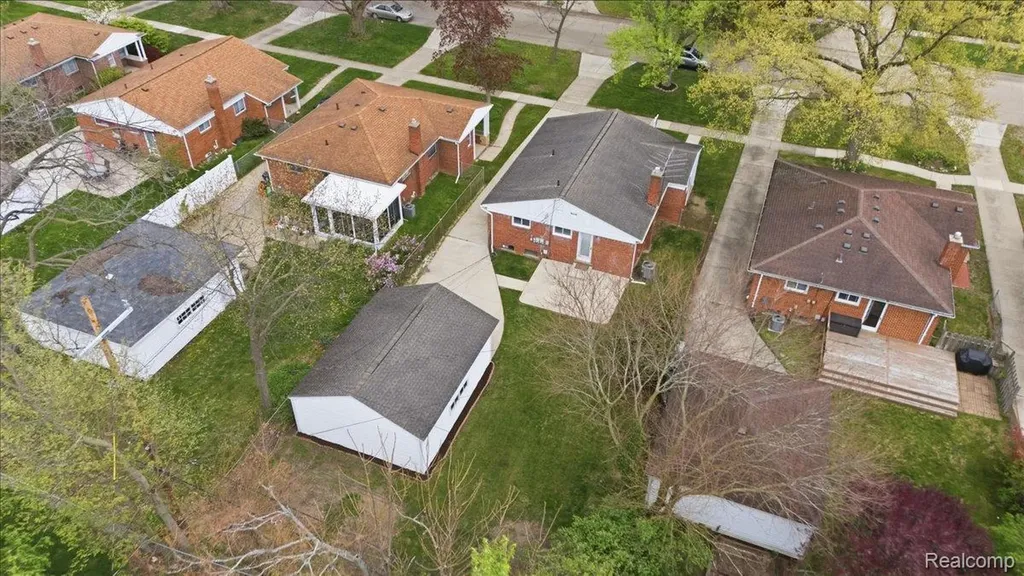 2915 Oliver Road Royal Oak City MI 48073
