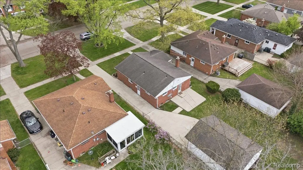 2915 Oliver Road Royal Oak City MI 48073