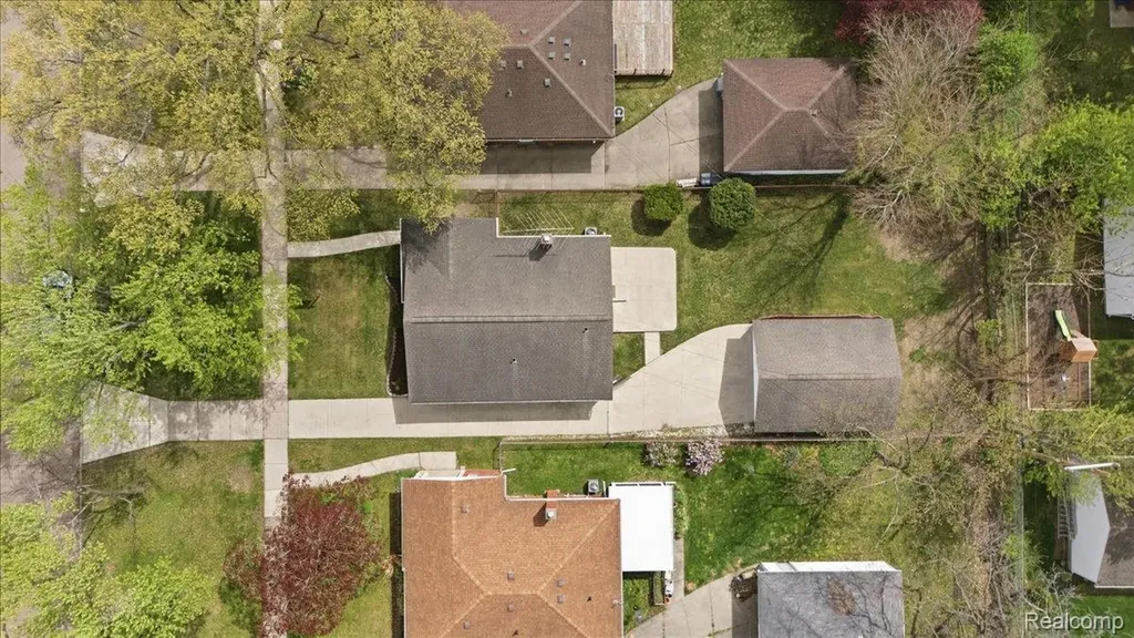 2915 Oliver Road Royal Oak City MI 48073