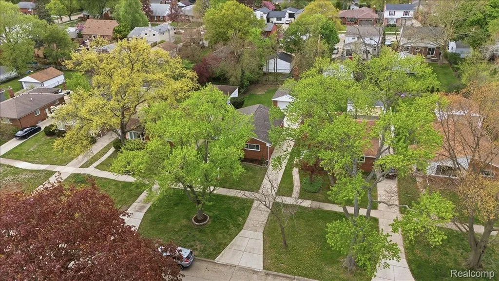 2915 Oliver Road Royal Oak City MI 48073