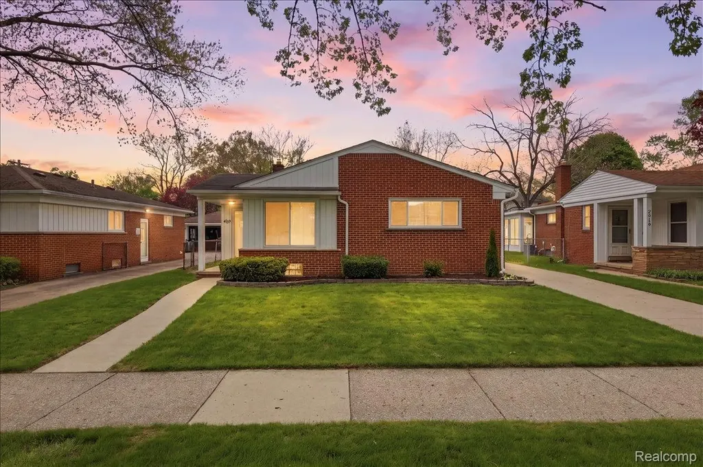 2915 Oliver Road Royal Oak City MI 48073