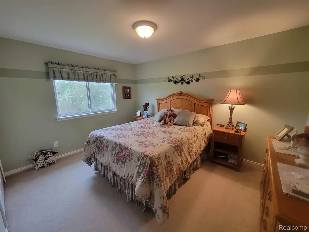 10224 Wellington Drive Springfield Charter Township MI 48348