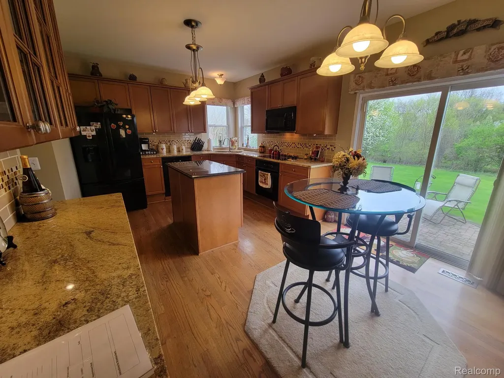 10224 Wellington Drive Springfield Charter Township MI 48348