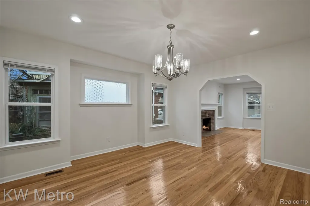 120 Tuxedo Street Highland Park City MI 48203