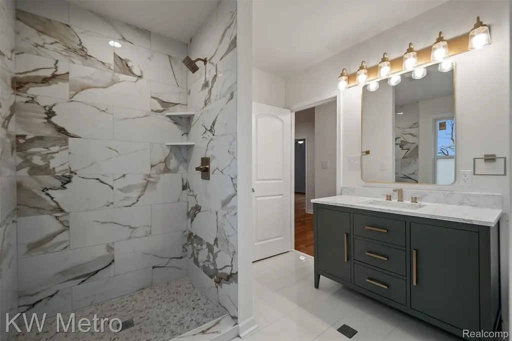 120 Tuxedo Street Highland Park City MI 48203