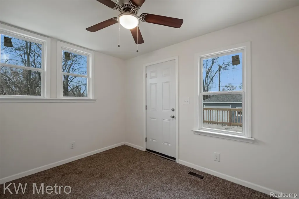 120 Tuxedo Street Highland Park City MI 48203