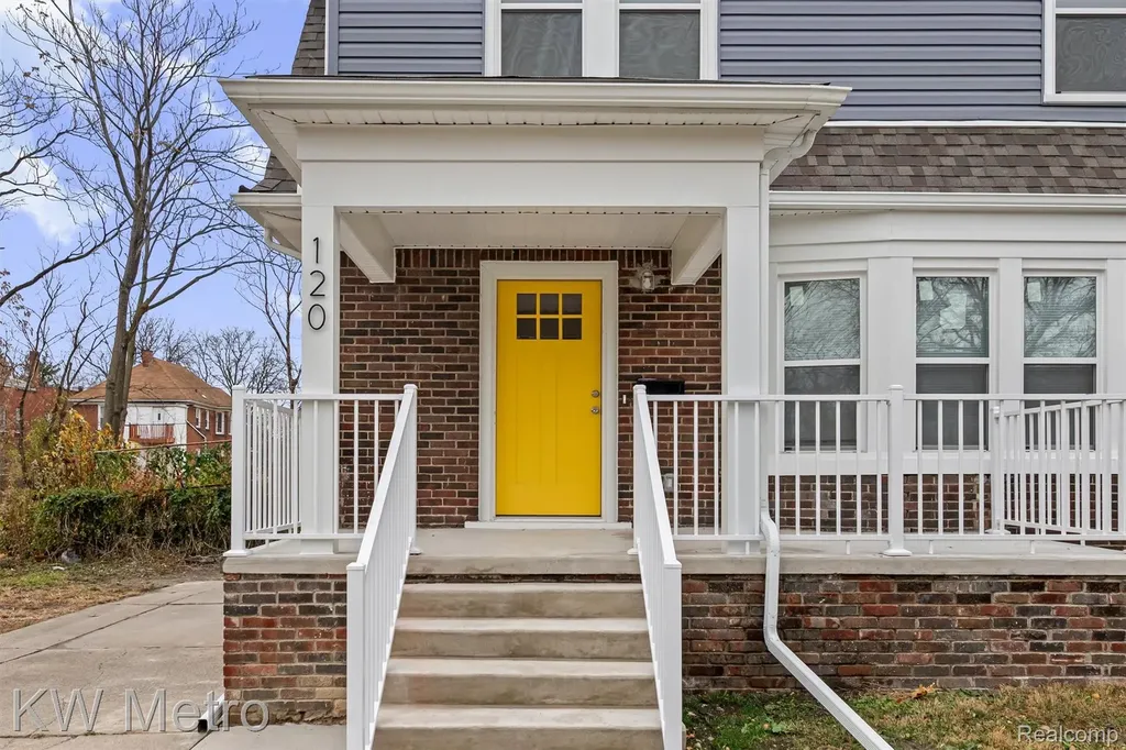 120 Tuxedo Street Highland Park City MI 48203