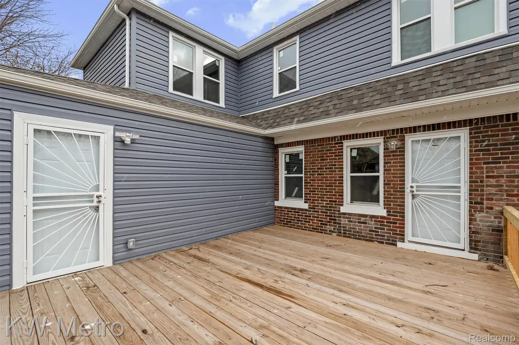 120 Tuxedo Street Highland Park City MI 48203