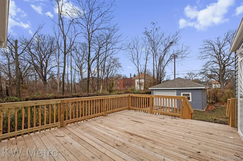 120 Tuxedo Street Highland Park City MI 48203
