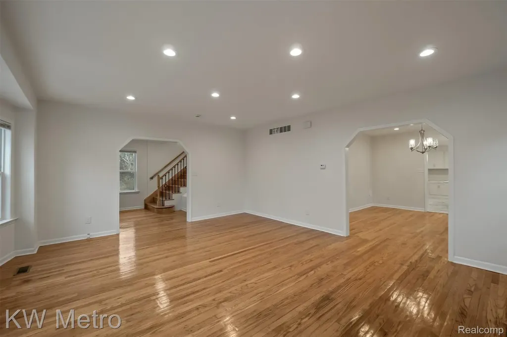 120 Tuxedo Street Highland Park City MI 48203