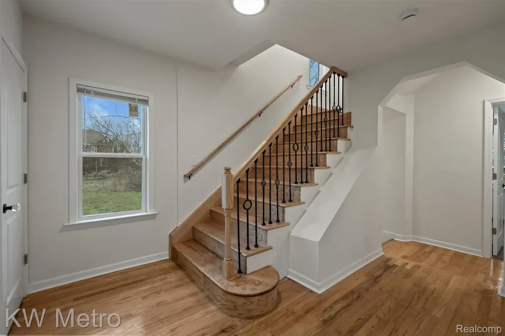 120 Tuxedo Street Highland Park City MI 48203