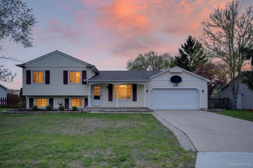 301 Lindenwood Drive Linden City MI 48451