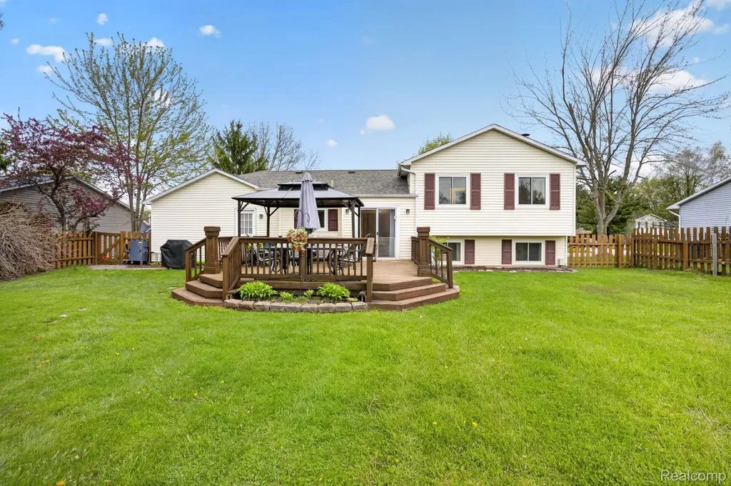 301 Lindenwood Drive Linden City MI 48451