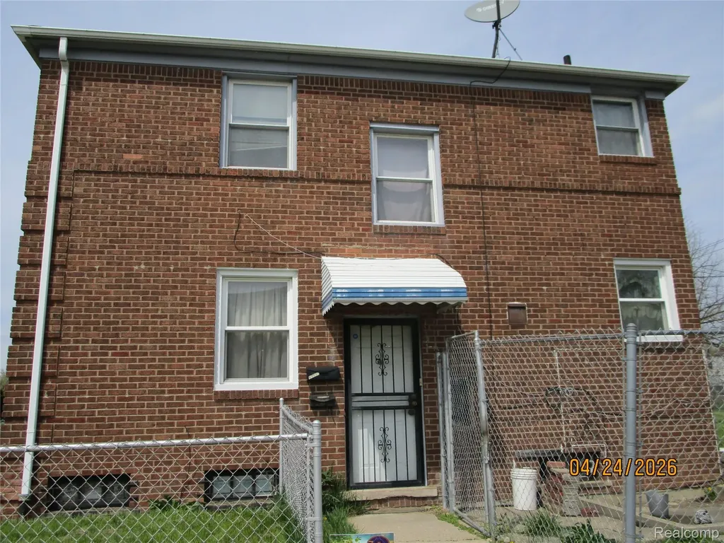19500 Hoover Street Detroit City MI 48205