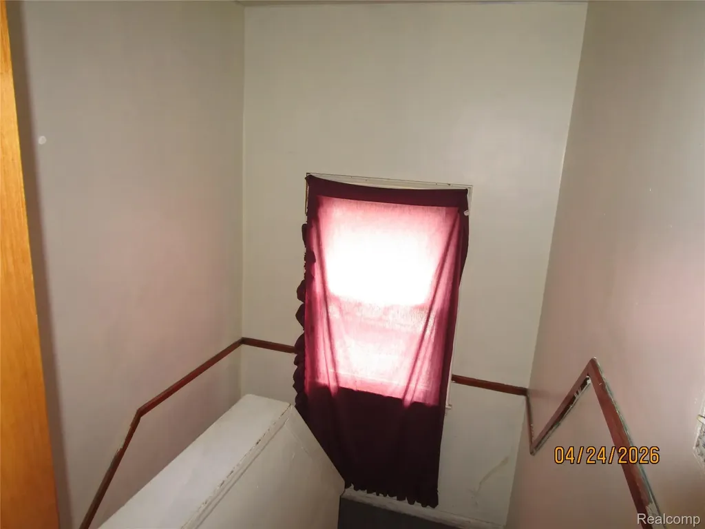 19500 Hoover Street Detroit City MI 48205