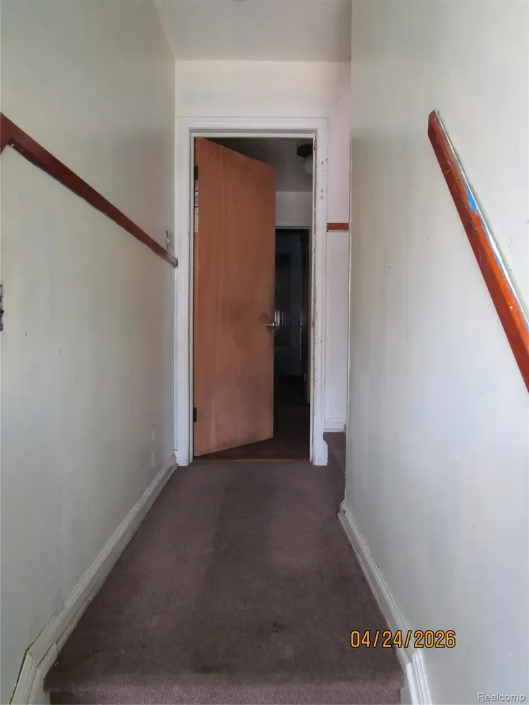 19500 Hoover Street Detroit City MI 48205