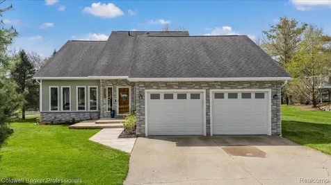 715 Eagle Hill Brandon Charter Township MI 48462