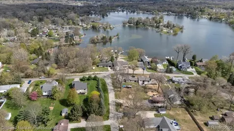 715 Eagle Hill Brandon Charter Township MI 48462
