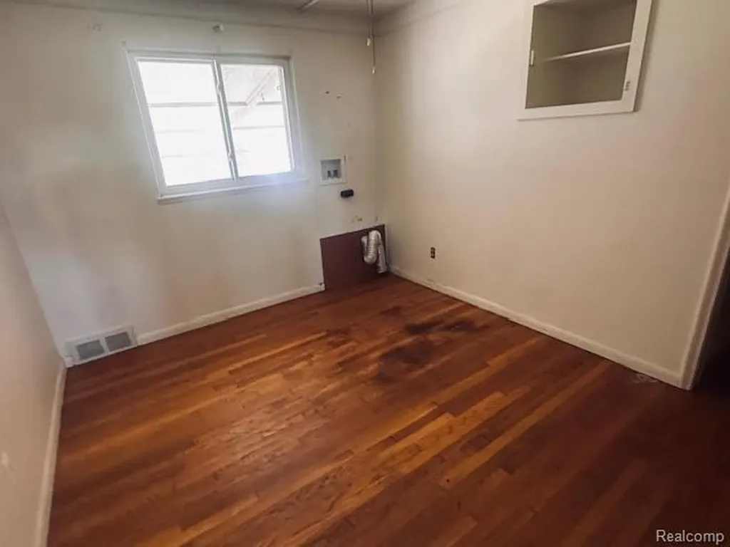 3036 Green Street Lincoln Park City MI 48146