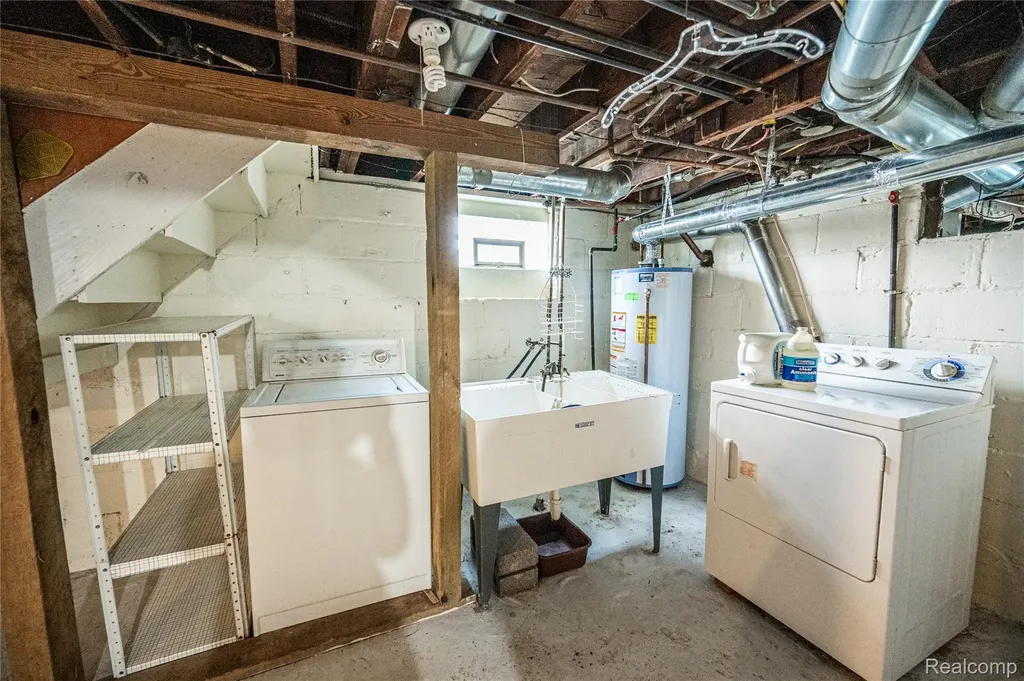 1037 Longfellow Avenue Royal Oak City MI 48067