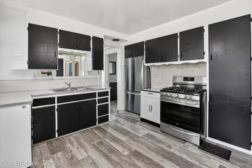 2095 Liberty Street Fairgrove Village MI 48733