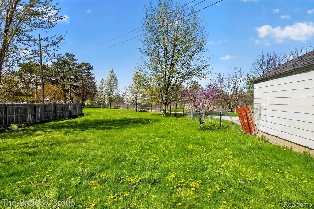 2095 Liberty Street Fairgrove Village MI 48733