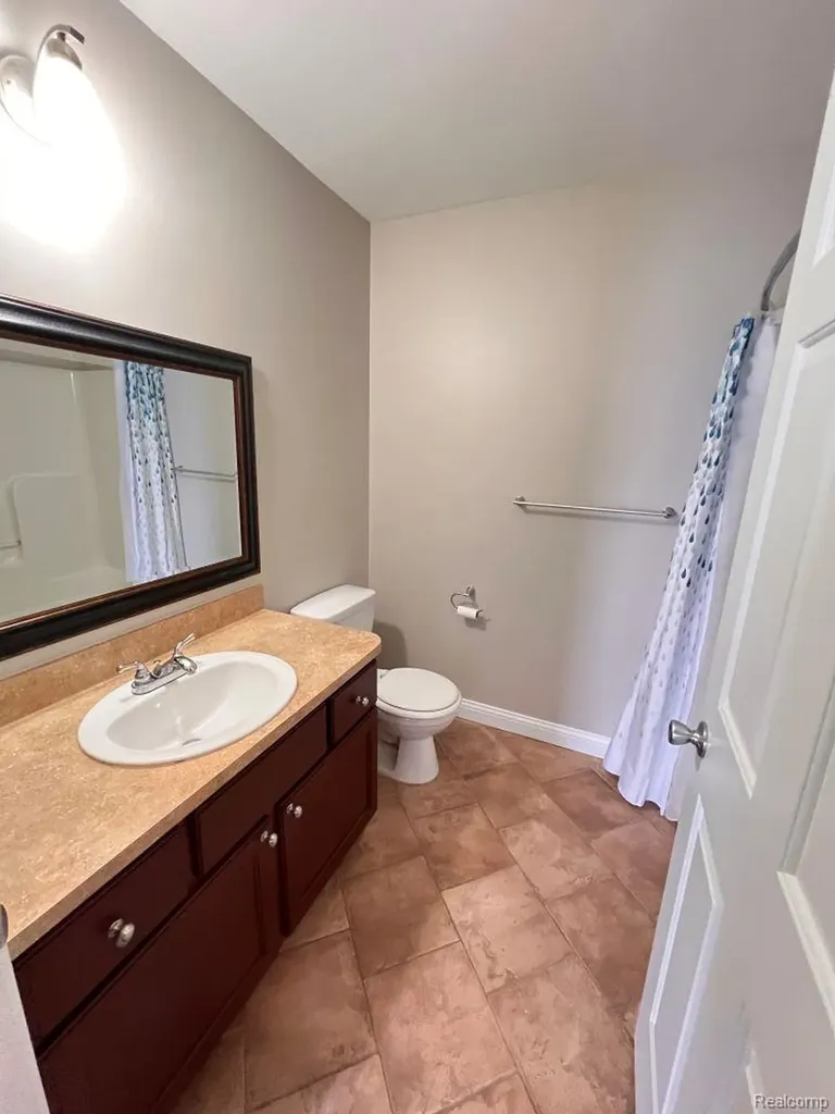 53 Highland Avenue Clawson City MI 48017