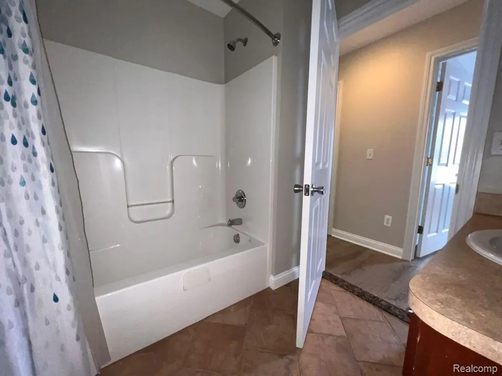 53 Highland Avenue Clawson City MI 48017