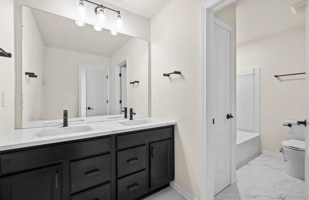 4038 Nottingham Circle Independence Charter Township MI 48346