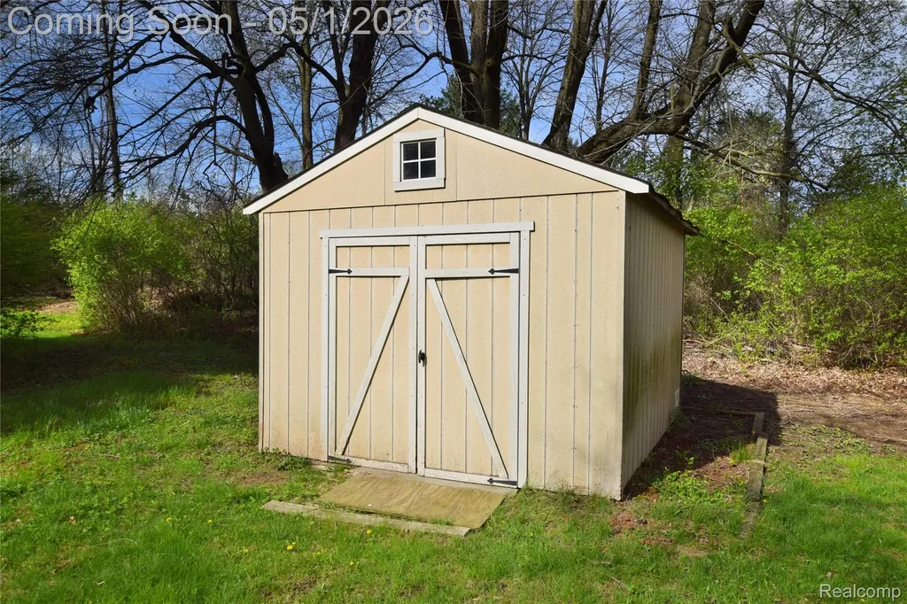 1455 Sun Terrace Drive Flint Charter Township MI 48532