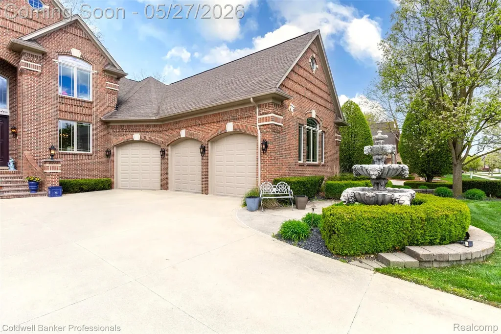 57177 Covington Drive Washington Township MI 48094