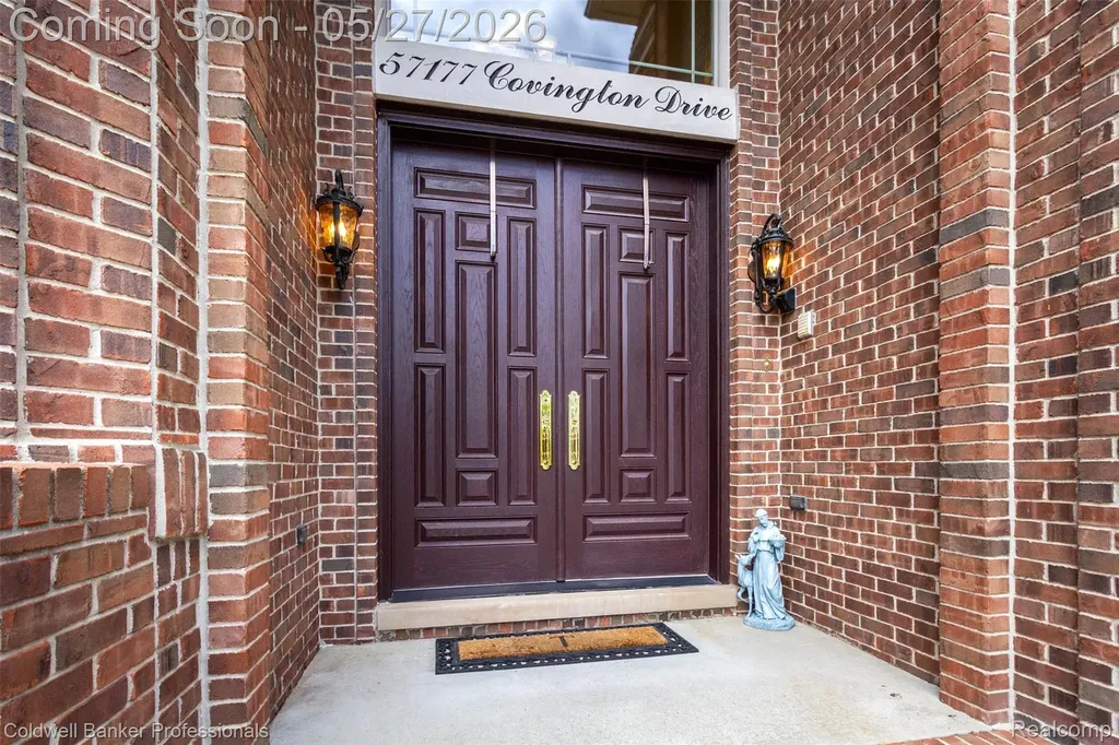 57177 Covington Drive Washington Township MI 48094