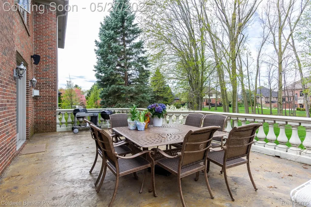 57177 Covington Drive Washington Township MI 48094