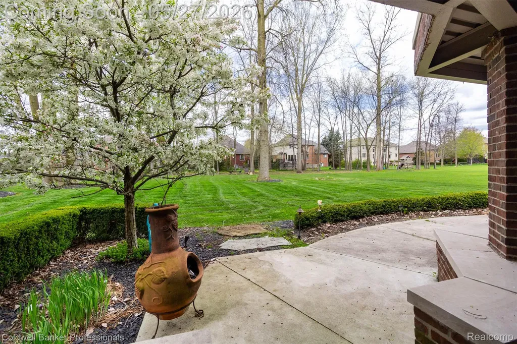 57177 Covington Drive Washington Township MI 48094