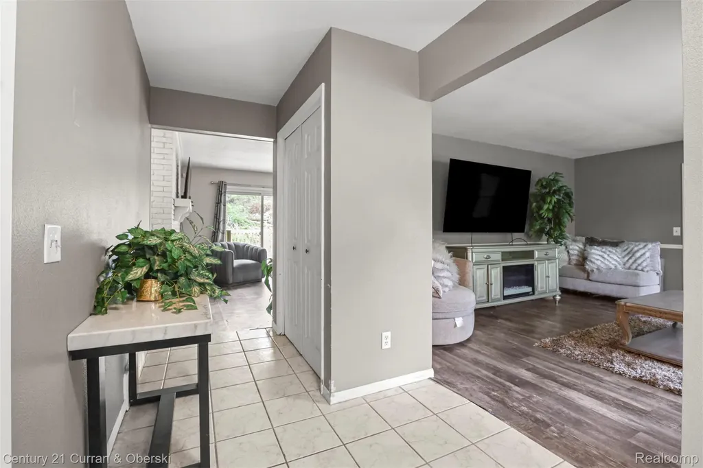 3810 Winding Way Kalamazoo Charter Township MI 49004