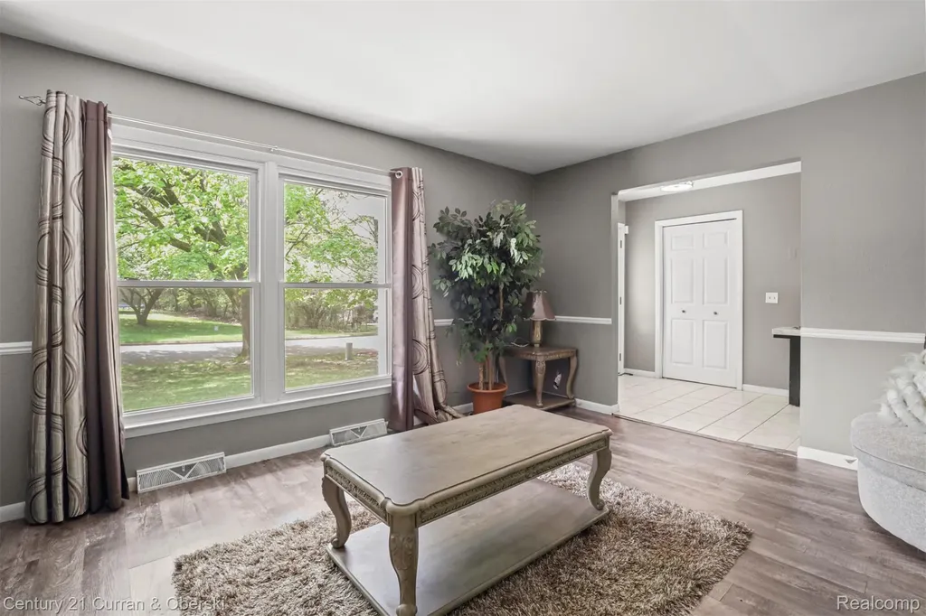 3810 Winding Way Kalamazoo Charter Township MI 49004