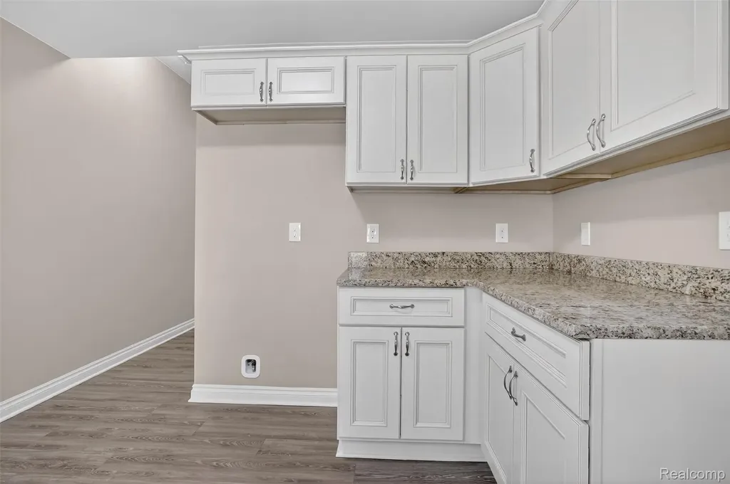 16535 Savor Lane Clinton Charter Township MI 48035