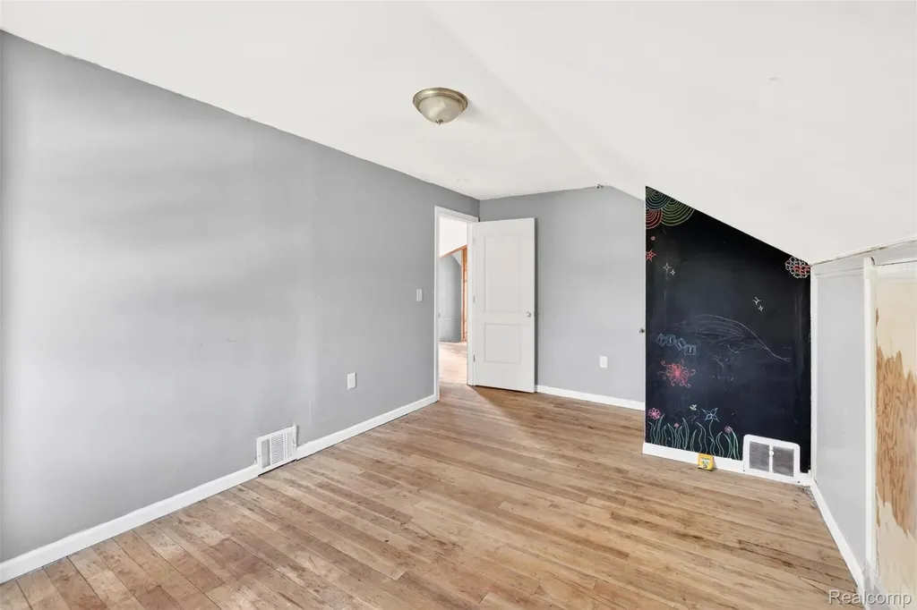 12716 Wilshire Drive Detroit City MI 48213