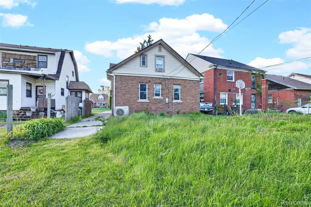 12716 Wilshire Drive Detroit City MI 48213
