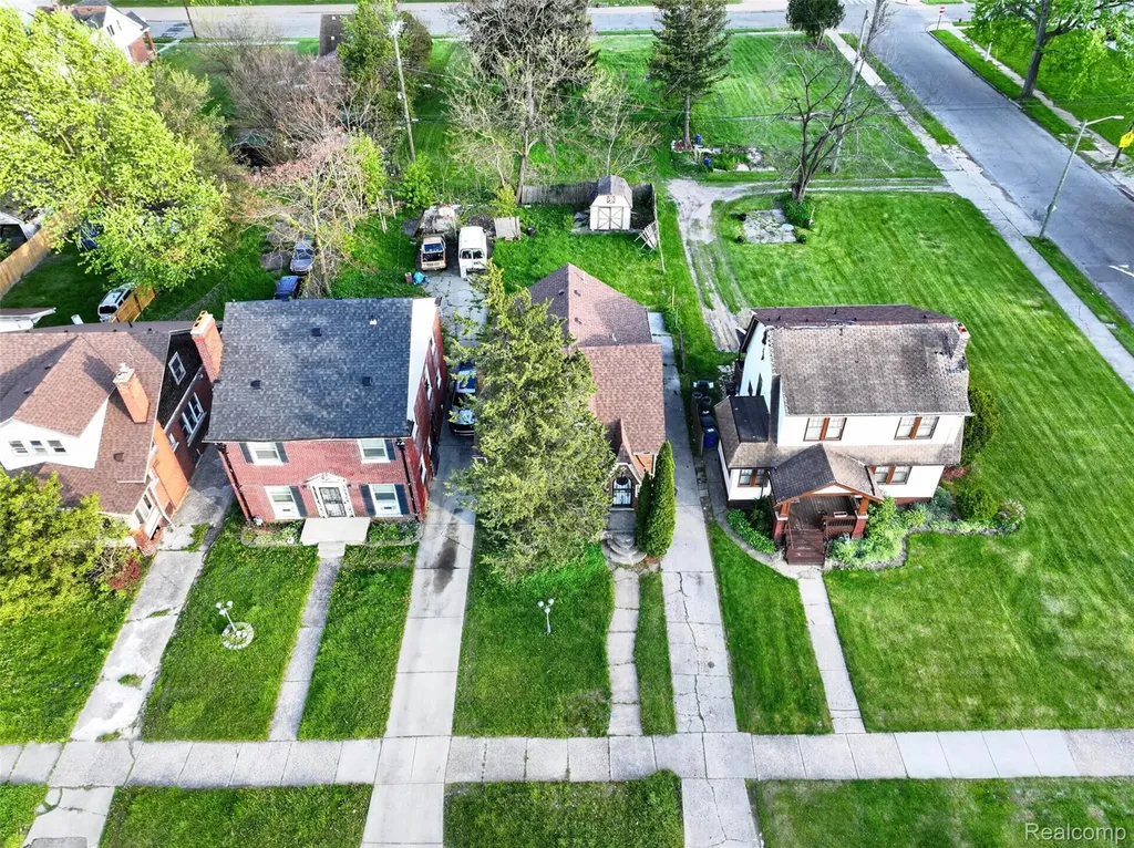 12716 Wilshire Drive Detroit City MI 48213