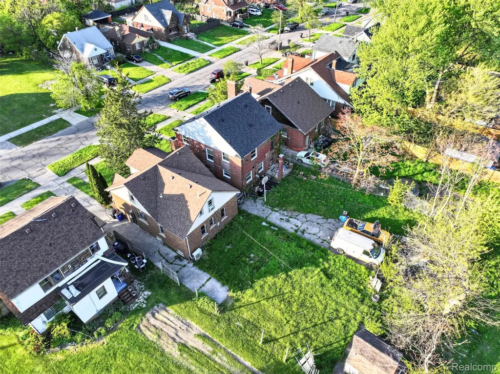 12716 Wilshire Drive Detroit City MI 48213