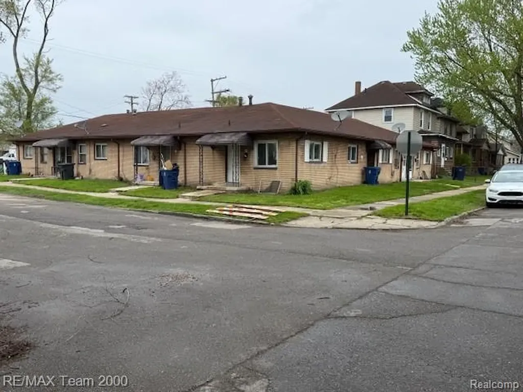 248 Richter Street River Rouge City MI 48218