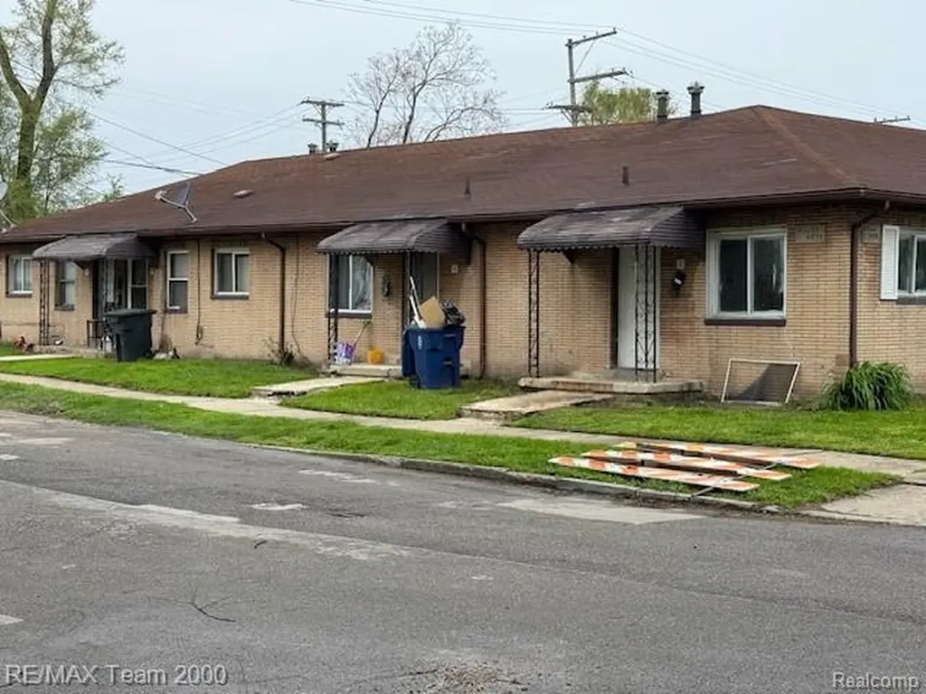 248 Richter Street River Rouge City MI 48218