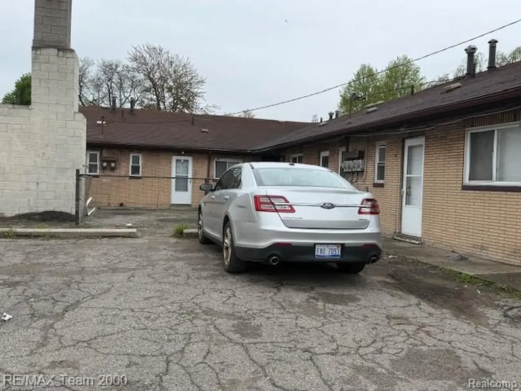 248 Richter Street River Rouge City MI 48218
