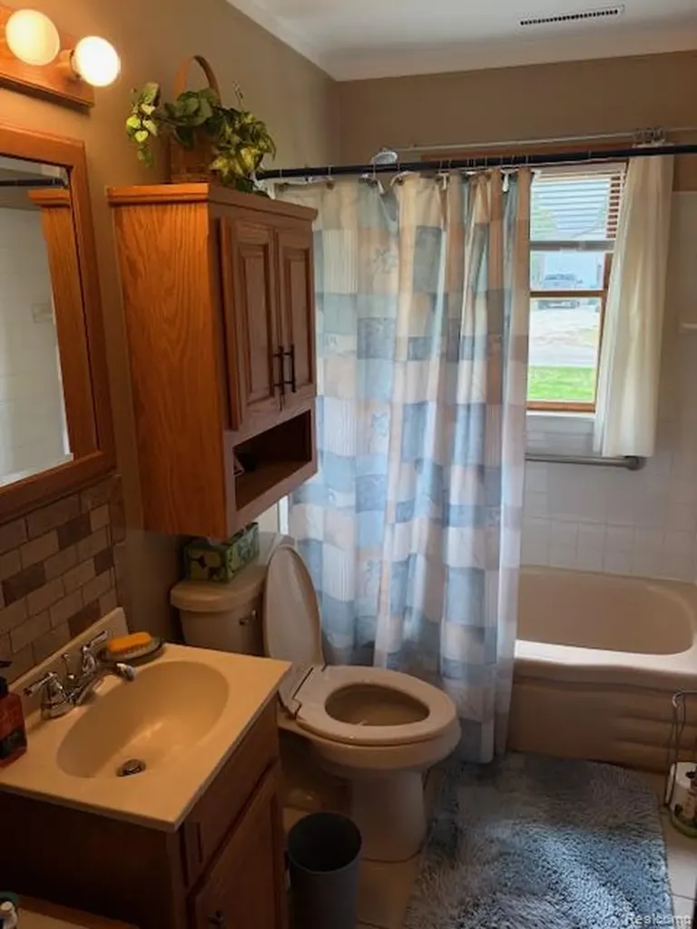 2904 N Lakeshore Road Rubicon Township MI 48468