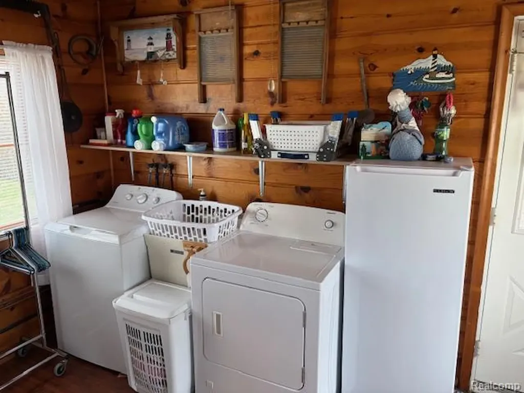 2904 N Lakeshore Road Rubicon Township MI 48468