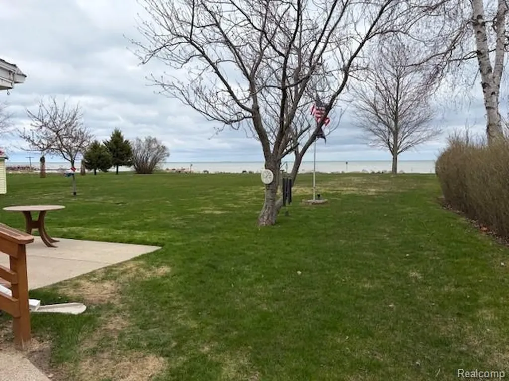 2904 N Lakeshore Road Rubicon Township MI 48468