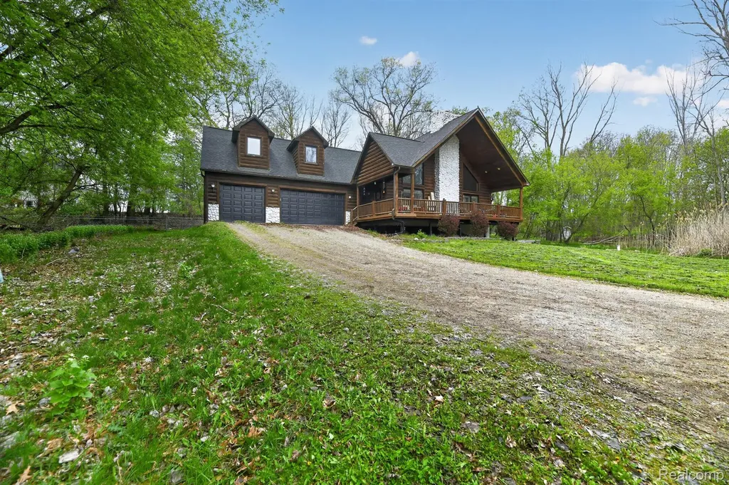 3845 Lake Lapeer Drive Elba Township MI 48455