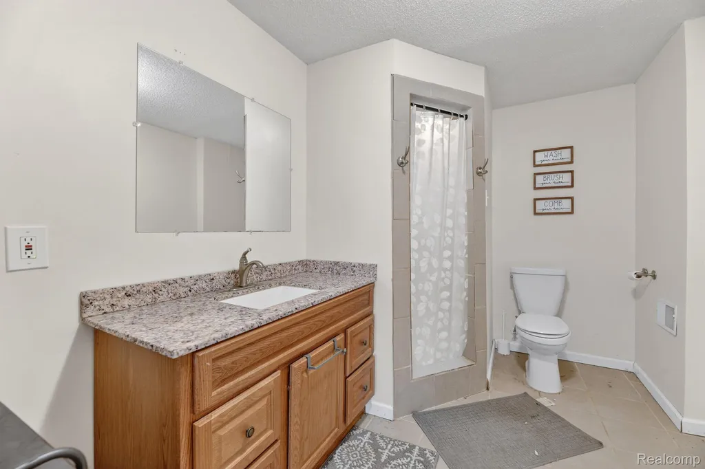 3845 Lake Lapeer Drive Elba Township MI 48455